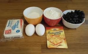 Visi reikalingi ingredientai varškės pyragui