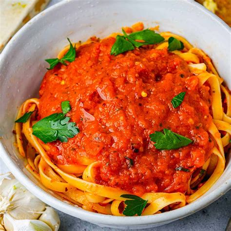 Vegan marinara padažas