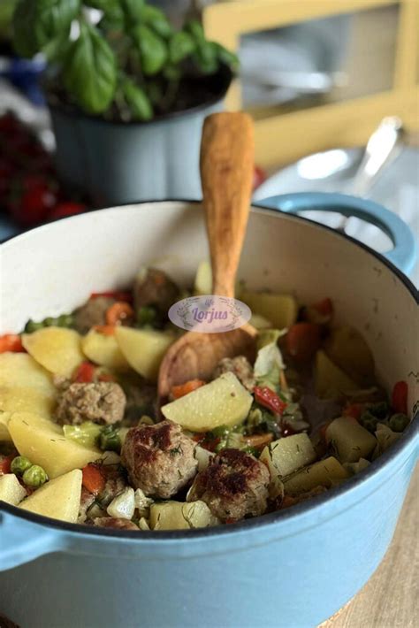 Mėsos ir daržovių derinys kepimui