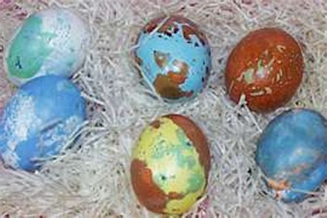 Netradiciniai kiaušinių dažymo būdai