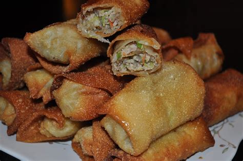 Traškūs auksiniai kiniški Egg Rolls suktinukai