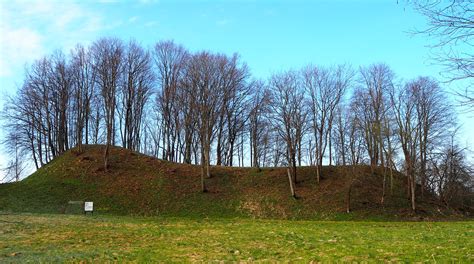 Ivangėnų-Karšuvos I-asis piliakalnis