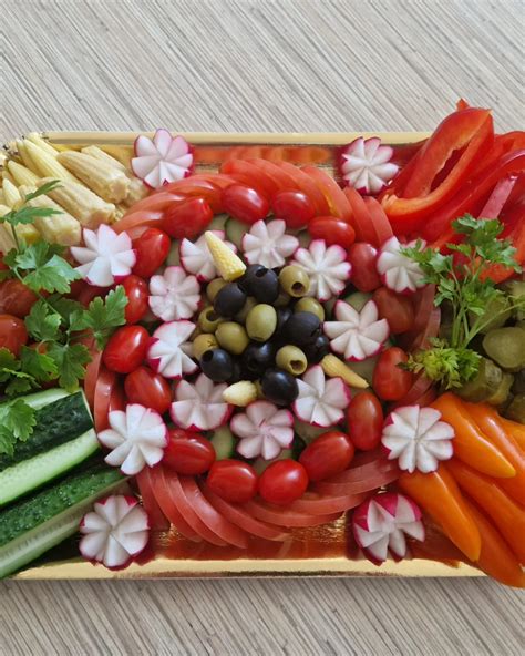 Raugintų daržovių asorti stiklainyje