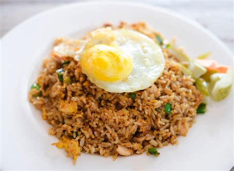 Indonezietiškas Nasi Goreng patiekalas