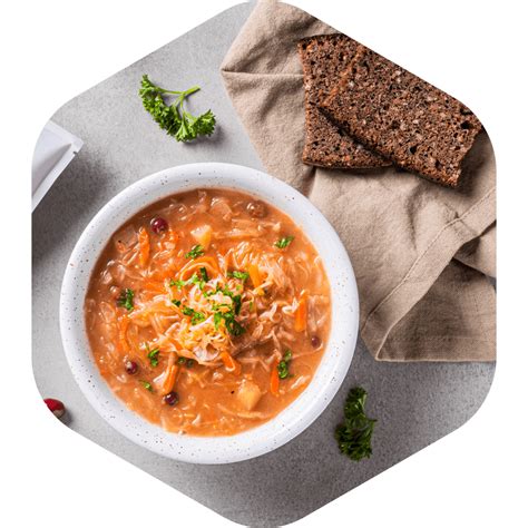 nuotrauka paruoštos pieniškų dešrelių sriubos