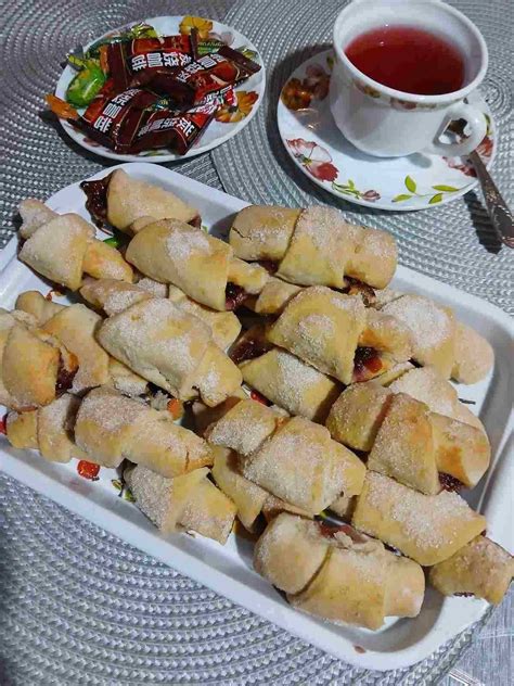 Pyragaitėliai su aviečių įdaru