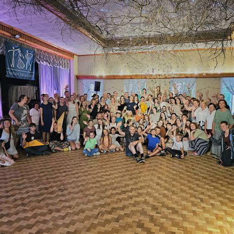 Tradicinių ir modernių šokių derinys