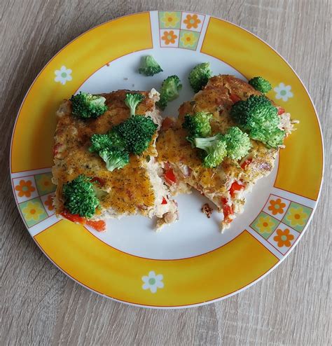 Omletas su brokoliais ir paprikomis