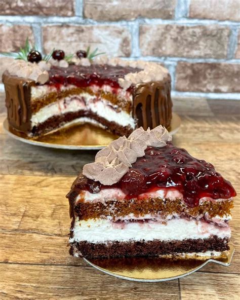 Miško uogų tortas