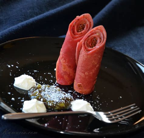 Raudoni lietiniai su keptomis daržovėmis