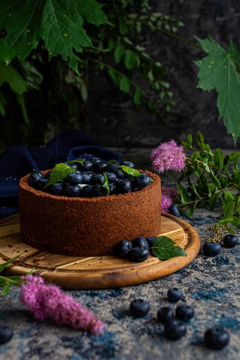 Varškės sūrio tortas su juodaisiais serbentais