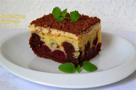 Tiramisu pyragas su kakavos pabarstukais