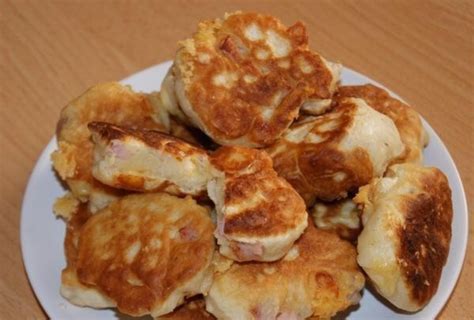Blynelių variacijos: su kumpiu ir sūriu