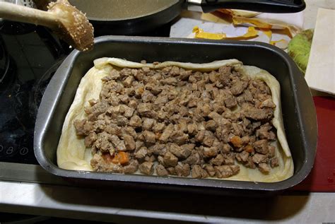Kanadietiškas mėsos pyragas