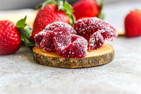 braškinis marmeladas silikoninėse formelėse