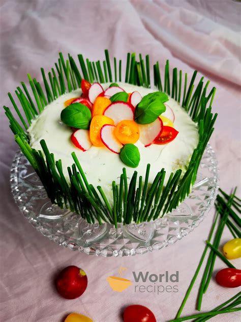 Velykinis sumuštinių tortas su vištiena