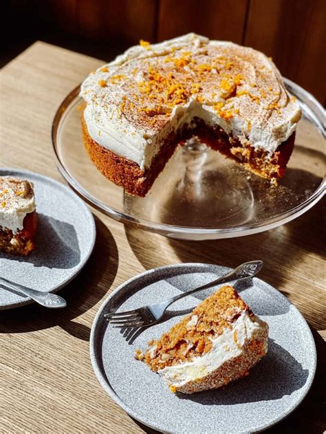 Morkų tortas su varškės kremu