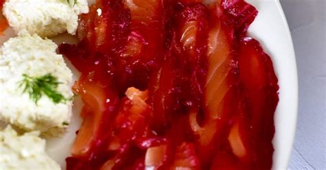 Rožinė lašiša su burokėliais