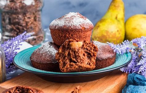 Vaizdas, kaip greitai paruošiami keksiukai mikrobangų krosnelėje