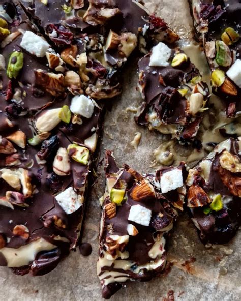 sveiki kepiniai su datulėmis