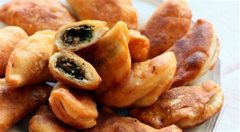 Mieliniai pyragėliai su grybais