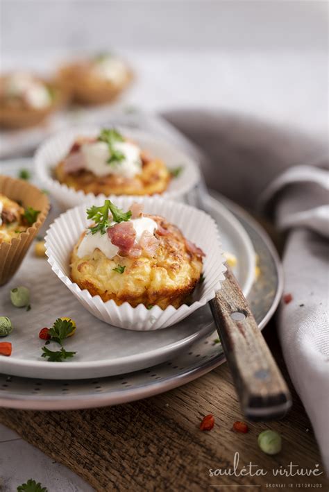 Šilti bulvių keksiukai su daržovėmis