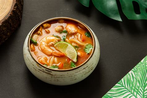Tom Yum sriubos ingredientų rinkinys