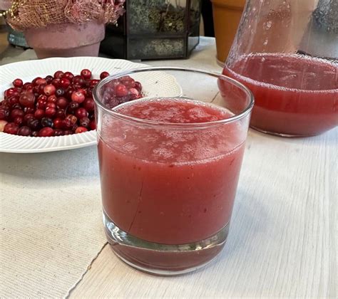 Kisielius su linų sėmenimis ir spanguolėmis