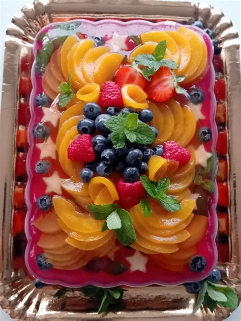 Dekoruoti desertai be gliuteno įvairioms šventėms