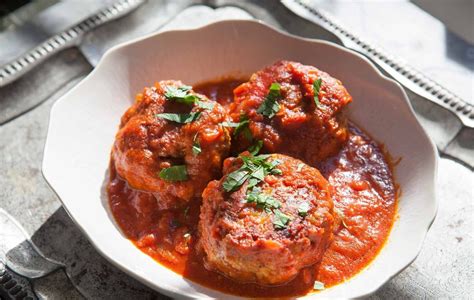 Itališki kukuliai pomidorų padaže
