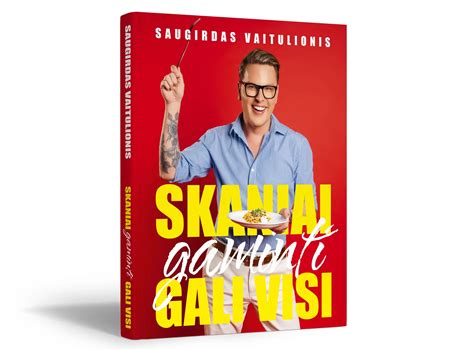 Vaikas, besimokantis gaminti su kulinarijos knyga