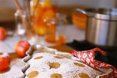Kransekake tradicinis migdolų pyragas
