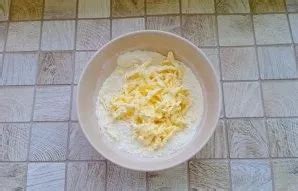 Du dubenys su sausais ir skystais ingredientais