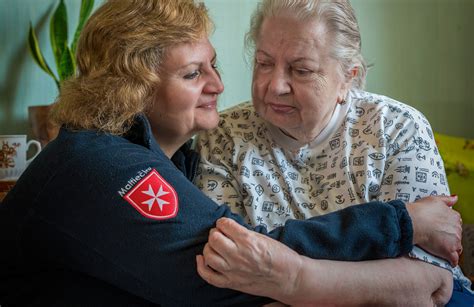 Maltiečių savanoriai ir senjorai