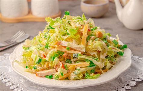 Salotos su kukurūzais ir pekino kopūstu