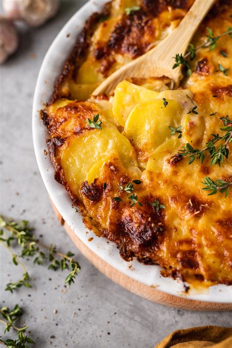 Bulvių apkepas su sūriu