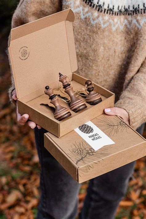 Mediniai rankų darbo žaisliukai kūdikiui