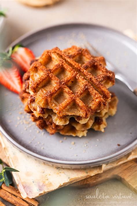 Įvairių skonių ir sveikų ingredientų vafliai