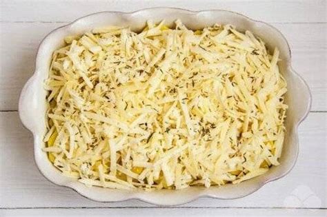 Procesas pjaustant bulvių spiralę