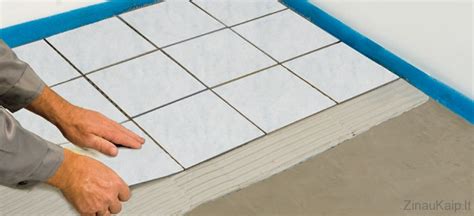 Ilustracija, kaip klijuoti pleistrą virš bambos