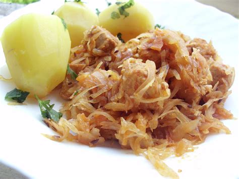Troškinti kopūstai su kiauliena
