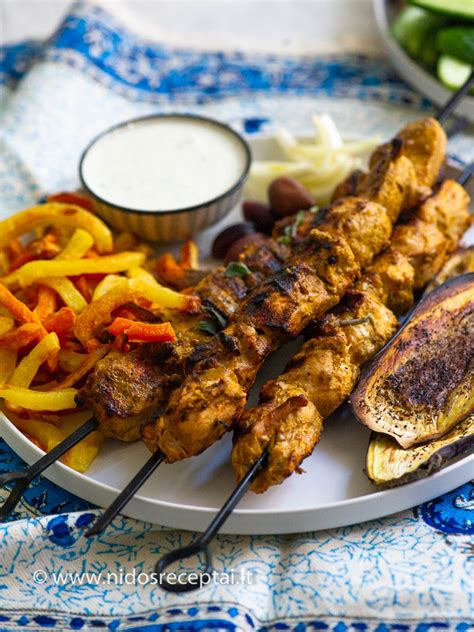 Vištienos Souvlaki su priedais