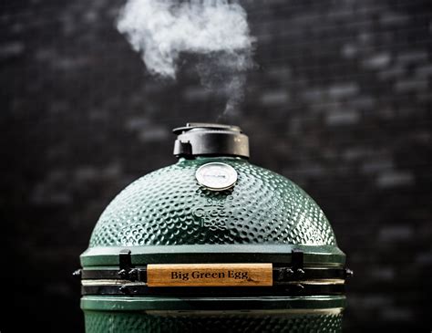 Big Green Egg kepsninė su traškučiais