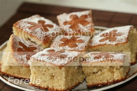 Šviežiai iškeptas bananinis pyragas