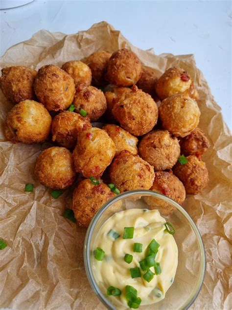 Spurgytės Mac&cheese su padažu
