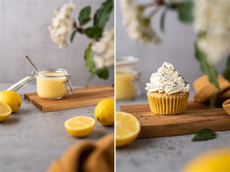 Citrininiai keksiukai su mėlynėmis ir baltyminiu kremu