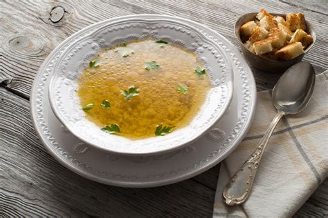 Paprastos patisonų sriubos serviravimo idėjos