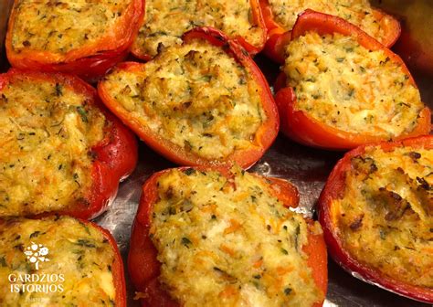 Lentelė su įvairių daržovių ir priedų derinimais su miežinėmis kruopomis