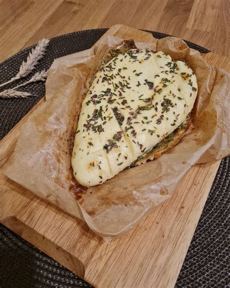 Keptas varškės sūris su šviežiomis daržovėmis