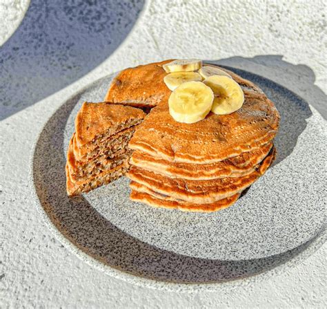 Bananiniai blyneliai be miltų